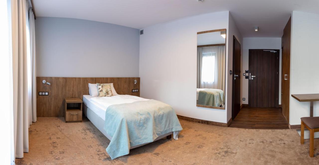 Kasor Resort & Spa Strykow Luaran gambar